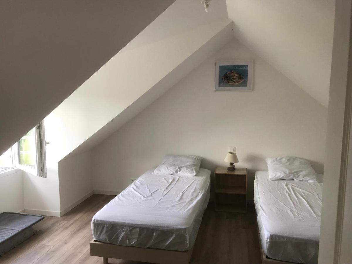Hebergements Situes A 6 Kms Du Mont Saint Michel Tanis エクステリア 写真